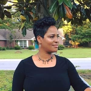 Meet your Posher, Yolanda